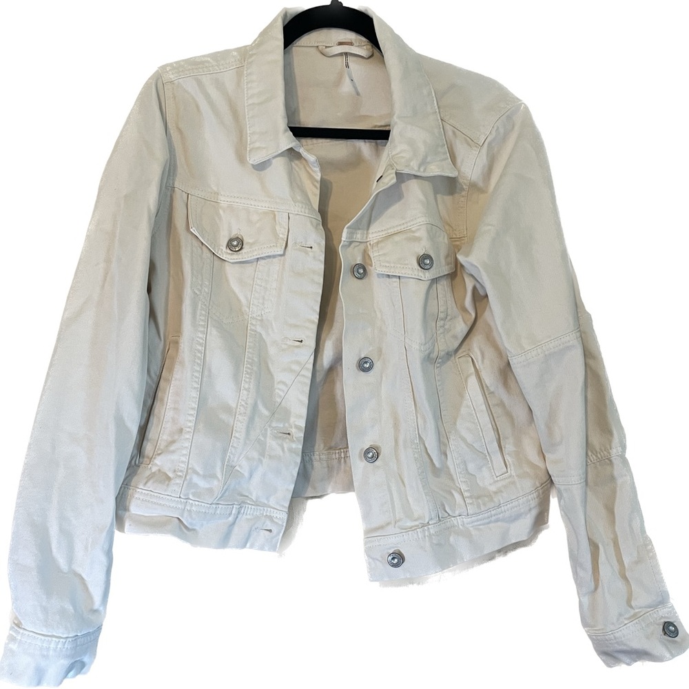 FREE PEOPLE WHITE DENIM BUTTON UP JEAN JACKET WOMEN'S SIZE Medium